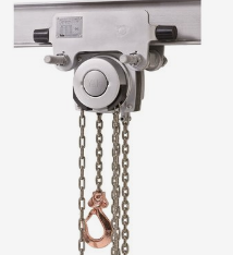 紋纜機(jī)和不銹鋼手拉葫蘆同時(shí)拉動(dòng)系泊纜